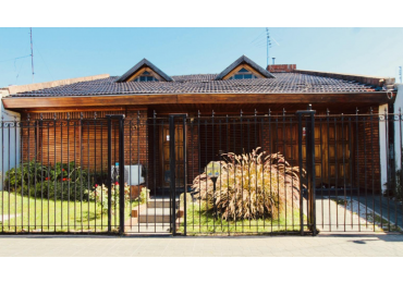 Venta Casa 4 ambientes Padua