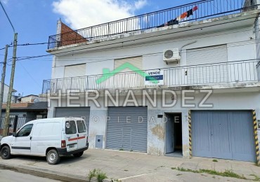 Venta  2 locales comerciales con 3 departamentos